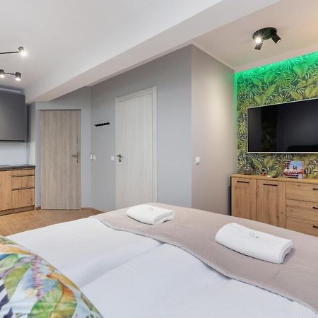 Underground Apartments Kielecka Rondo Mogilskie By Noclegi Renters Cracovia Esterno foto