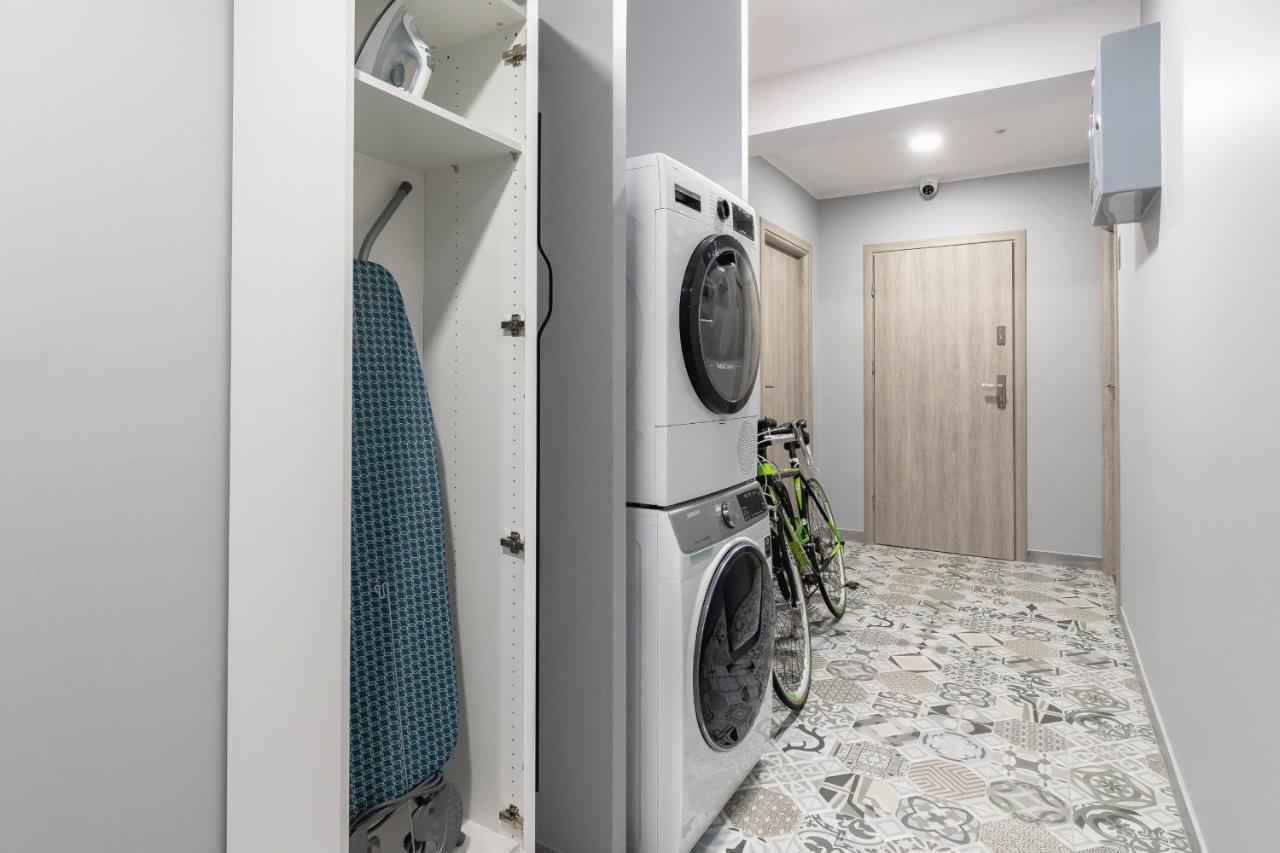 Underground Apartments Kielecka Rondo Mogilskie By Noclegi Renters Cracovia Esterno foto