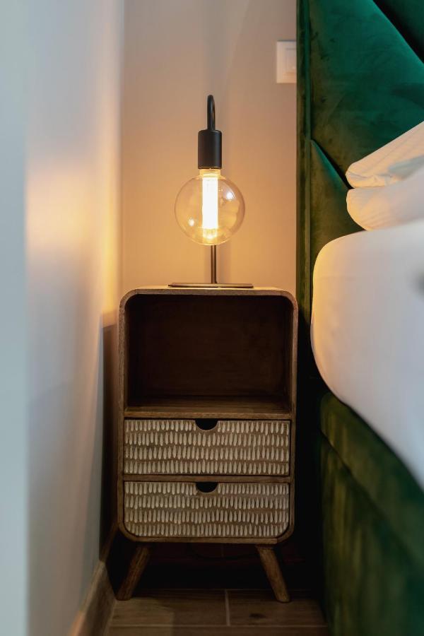 Underground Apartments Kielecka Rondo Mogilskie By Noclegi Renters Cracovia Esterno foto