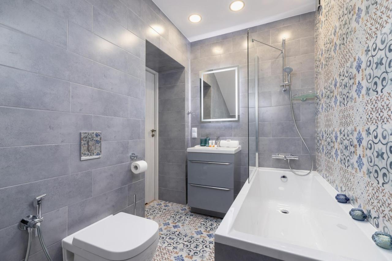 Underground Apartments Kielecka Rondo Mogilskie By Noclegi Renters Cracovia Esterno foto