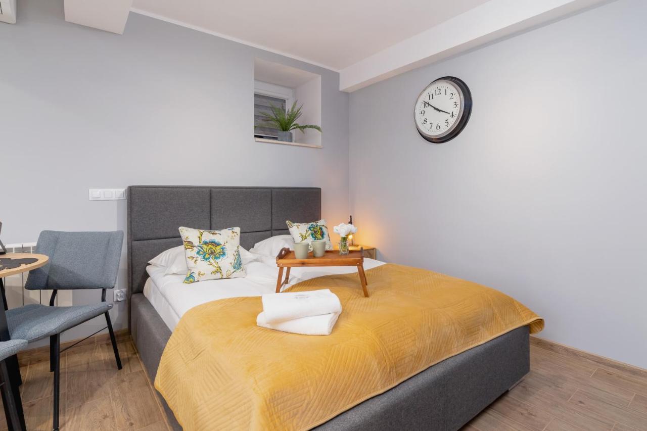 Underground Apartments Kielecka Rondo Mogilskie By Noclegi Renters Cracovia Esterno foto