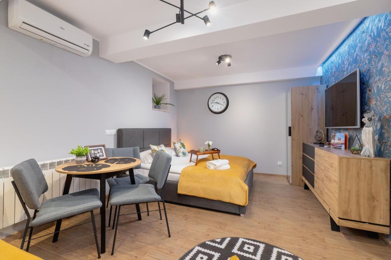 Underground Apartments Kielecka Rondo Mogilskie By Noclegi Renters Cracovia Esterno foto